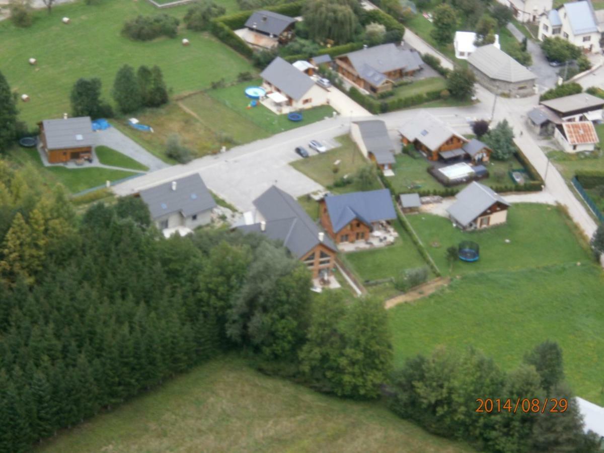 #Lemasdoisans Au Pied De L'Alpe D'Huez Via Bourg D'Oisans L'Etoile Des Glaciers Le Bourg-d'Oisans Exterior photo