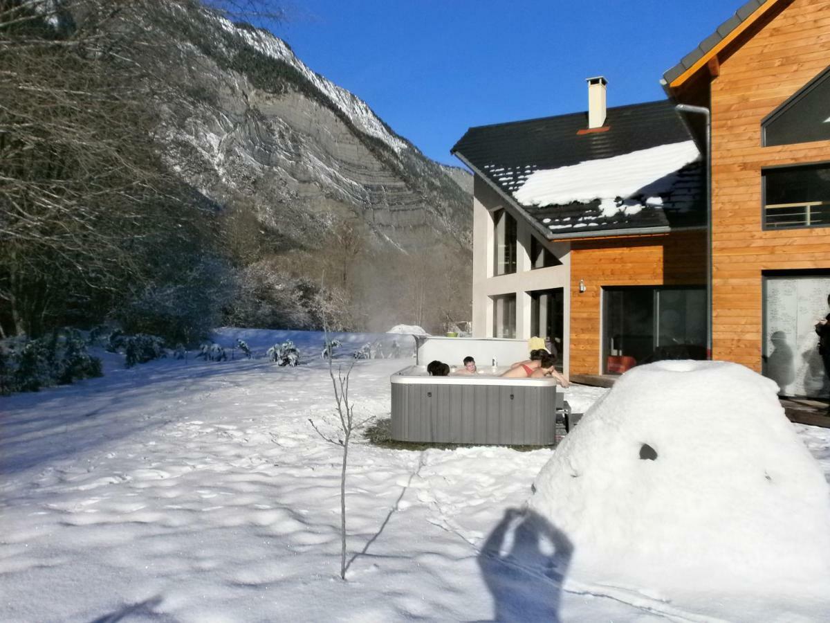 #Lemasdoisans Au Pied De L'Alpe D'Huez Via Bourg D'Oisans L'Etoile Des Glaciers Le Bourg-d'Oisans Exterior photo